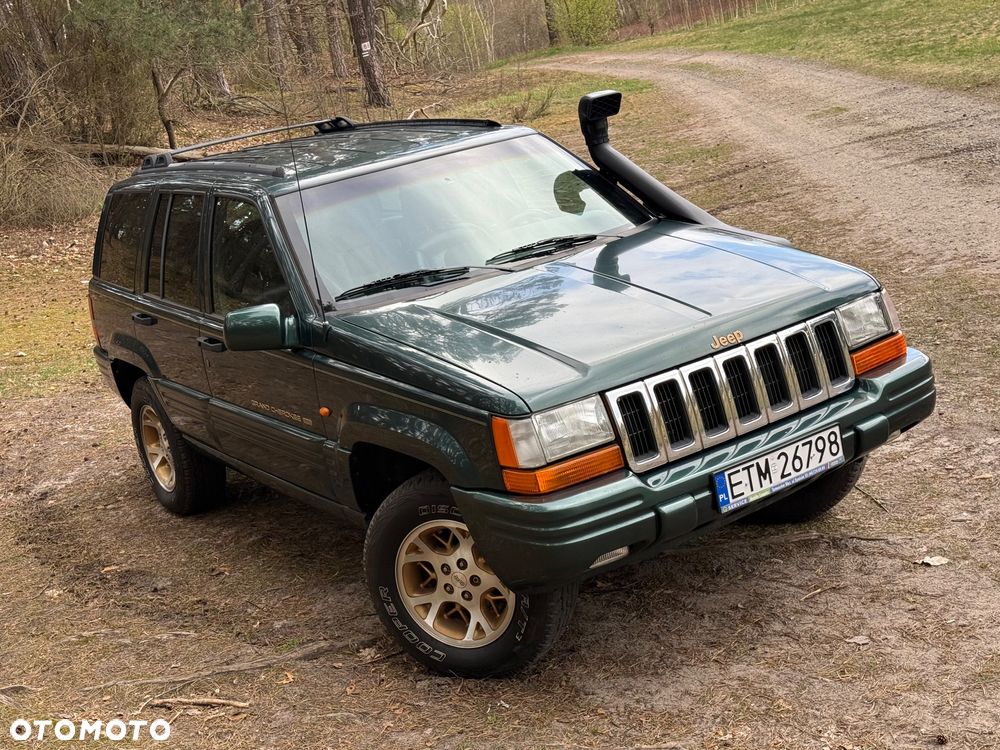 Jeep Grand Cherokee - 1
