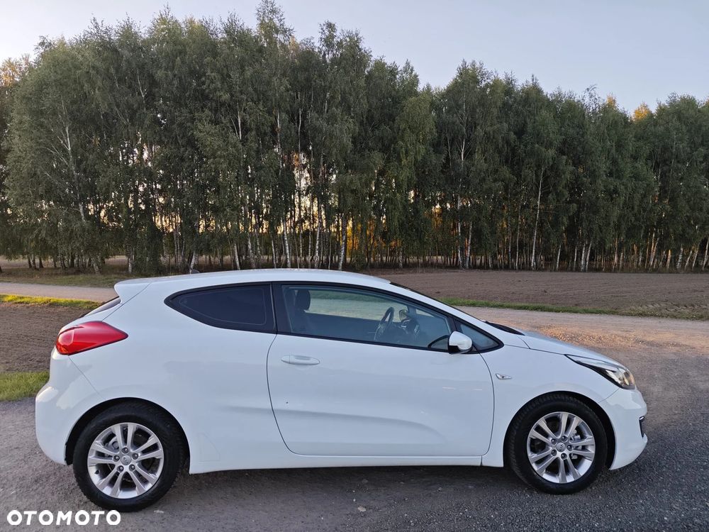Kia ProCeed - 7
