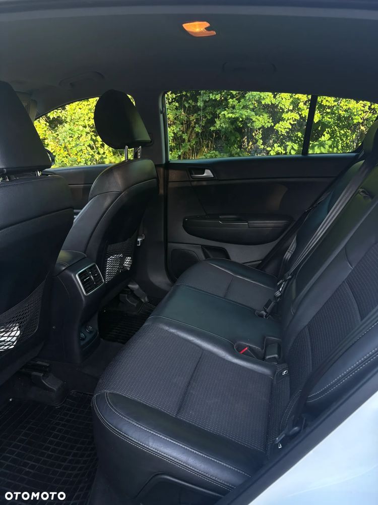 Kia Sportage 2.0 CRDI Business Line 4WD - 8
