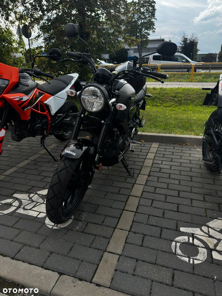 Yamaha XSR - 6