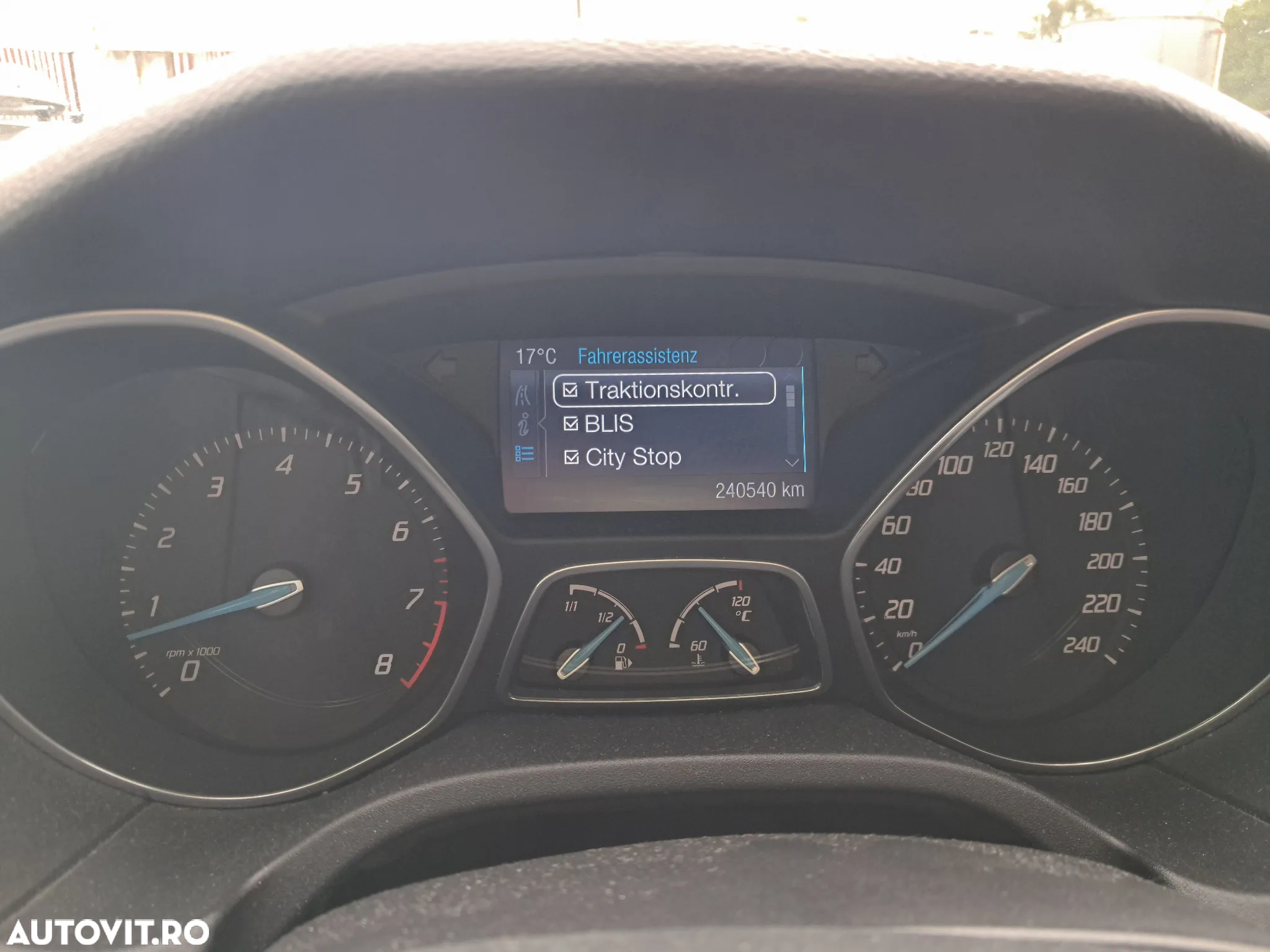 Ford Focus Turnier 1.6 EcoBoost Start-Stopp-System Champions Edition - 16