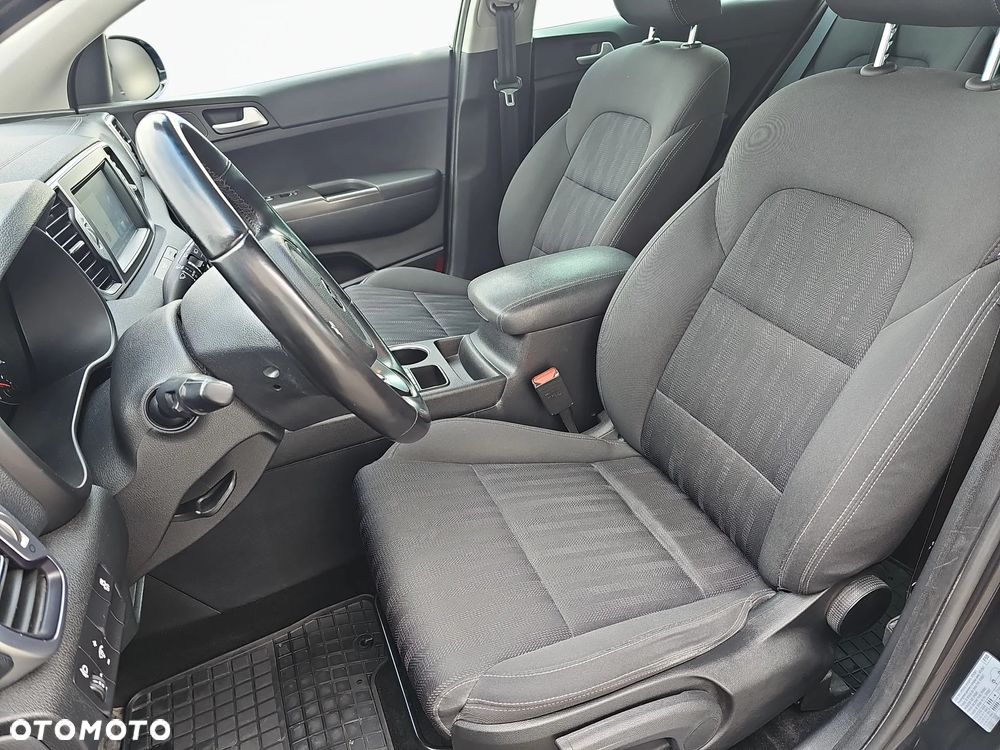 Kia Sportage 1.7 CRDI M 2WD DCT - 26