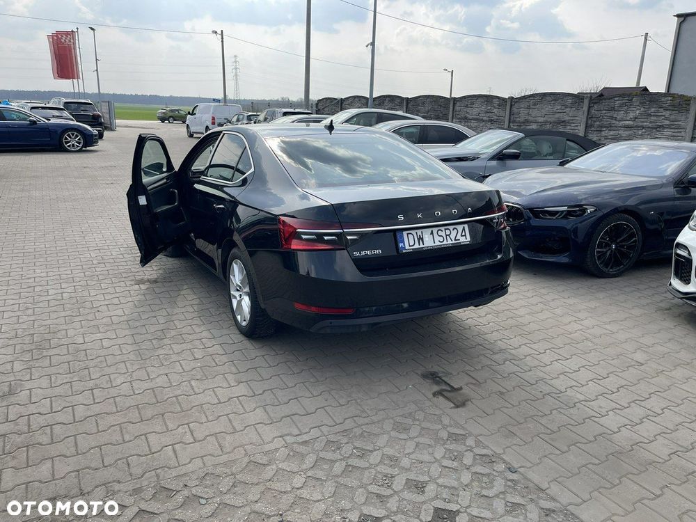Skoda Superb 2.0 TDI SCR Style DSG - 6