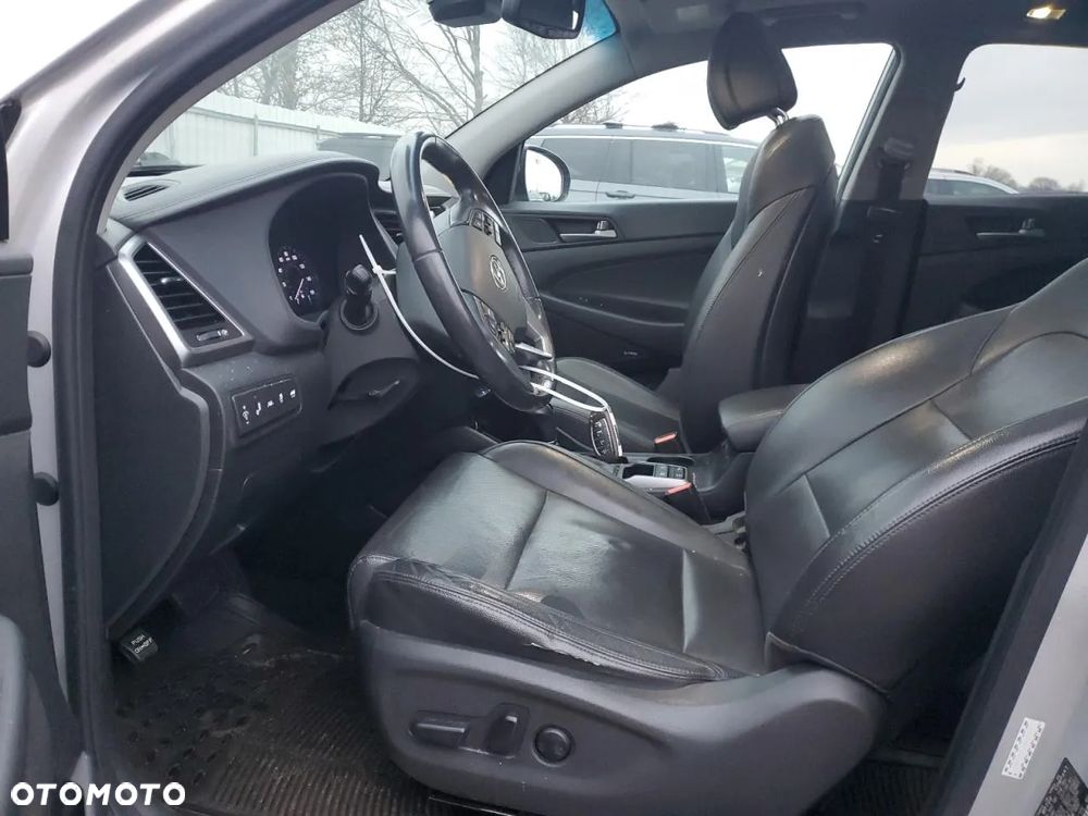 Hyundai Tucson 1.6 GDi 4WD DCT Premium - 8