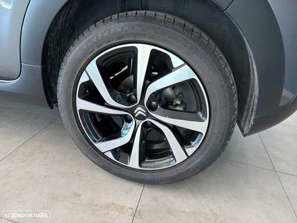 Citroën C3 1.2 PureTech Elle EAT6 - 11