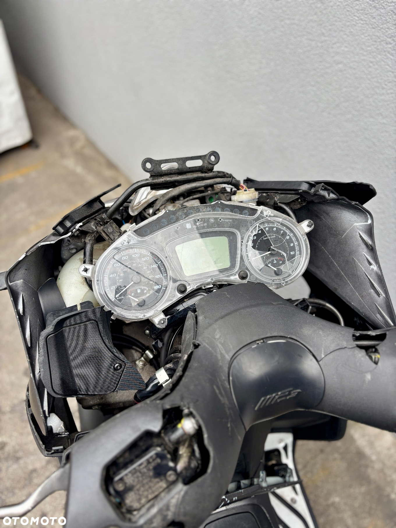 Piaggio MP-3 - 9