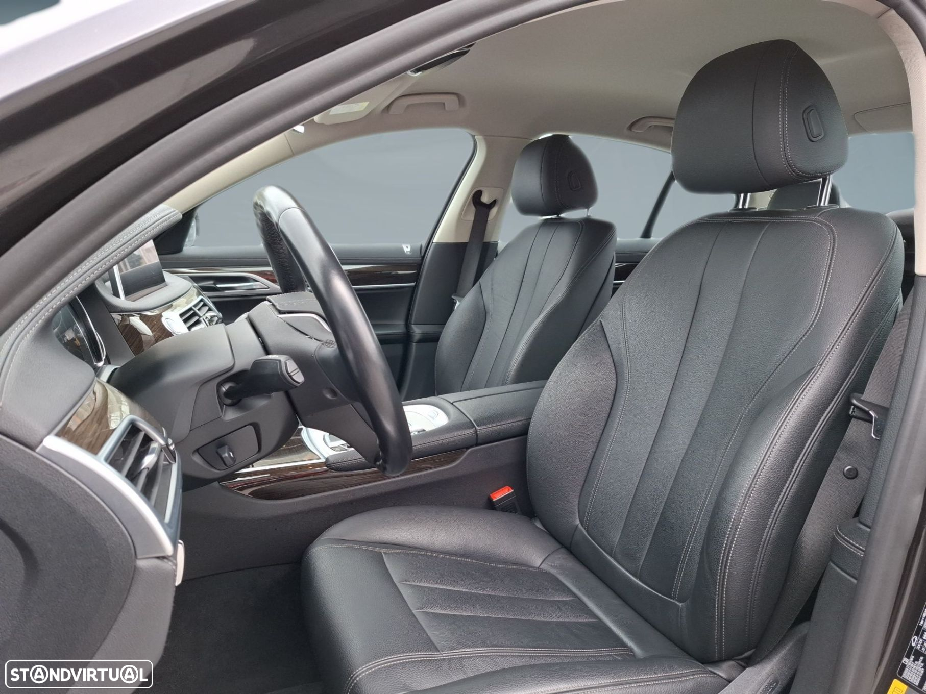 BMW 740 e iPerformance - 11