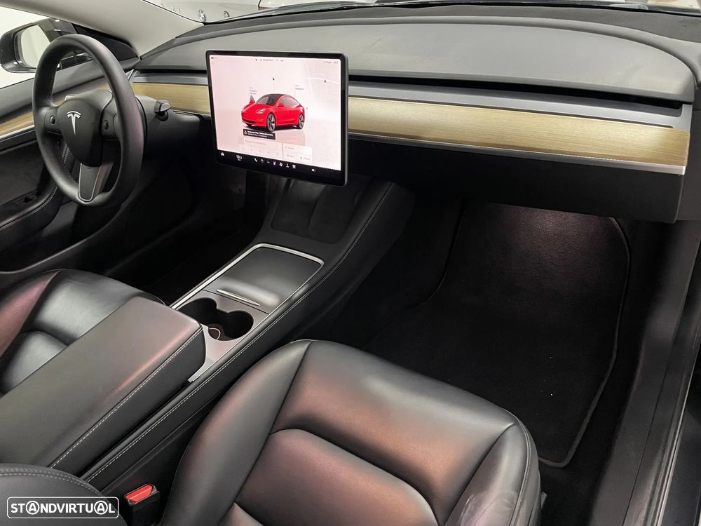 Tesla Model 3 Long Range Tração Traseira - 17