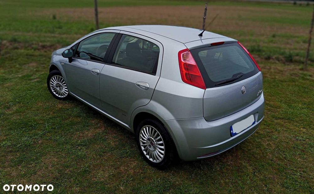Fiat Grande Punto - 2