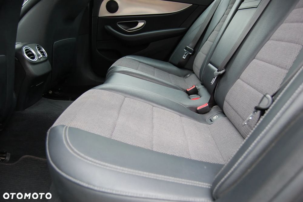 Mercedes-Benz Klasa E 220 d 9G-TRONIC Avantgarde - 13