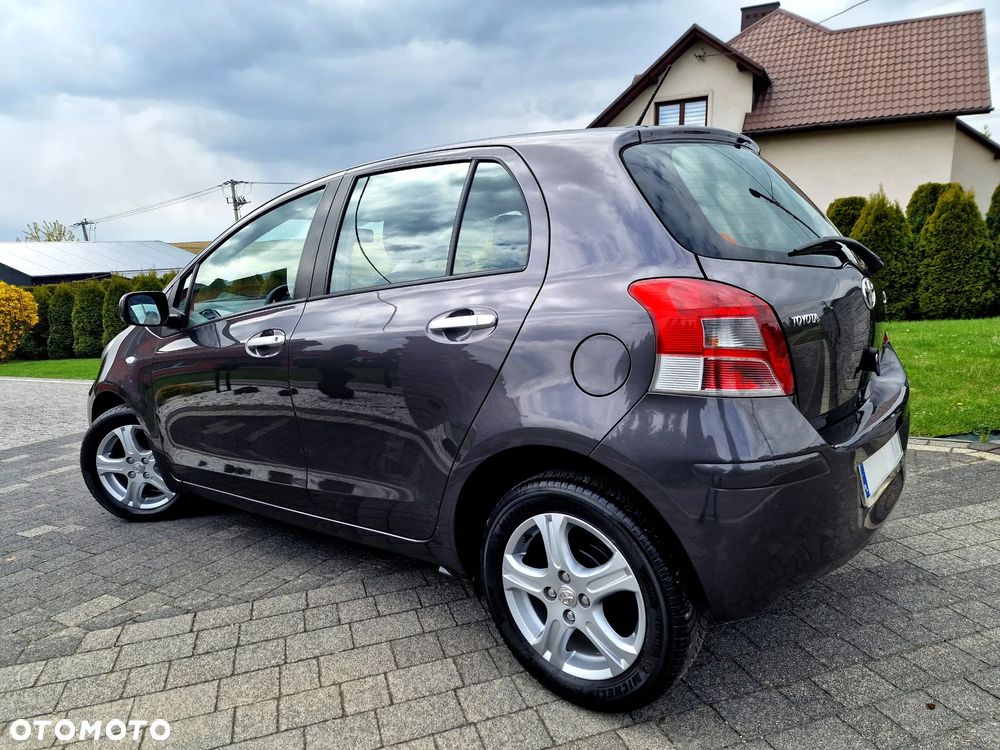 Toyota Yaris 1.33 Prestige - 2