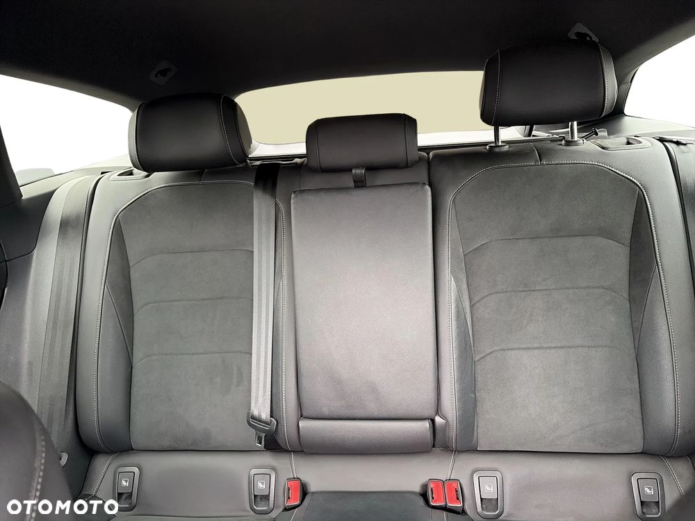 Volkswagen Arteon 2.0 TDI R-Line DSG - 13