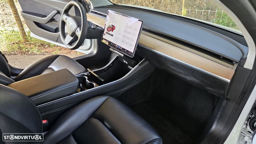 Tesla Model 3 Standard RWD Plus - 35