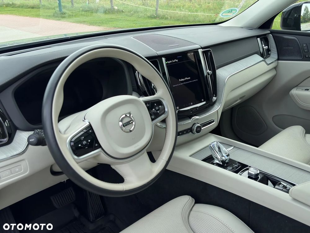 Volvo XC 60 - 24