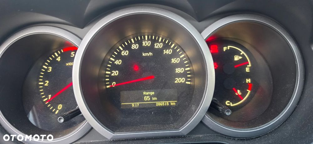 Suzuki Grand Vitara 1.9 DDiS - 10