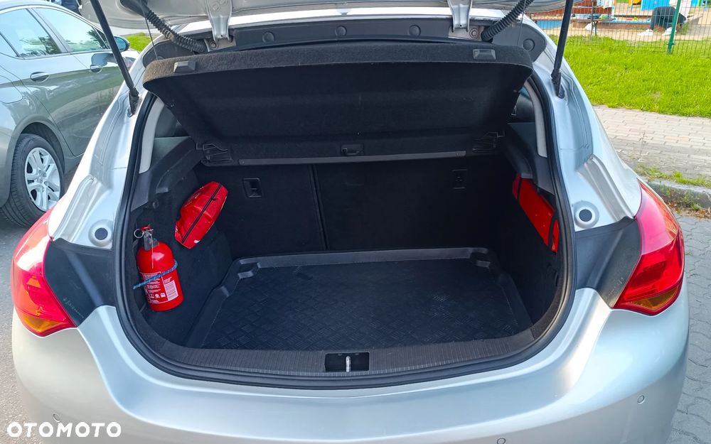 Opel Astra 1.4 T Enjoy - 8