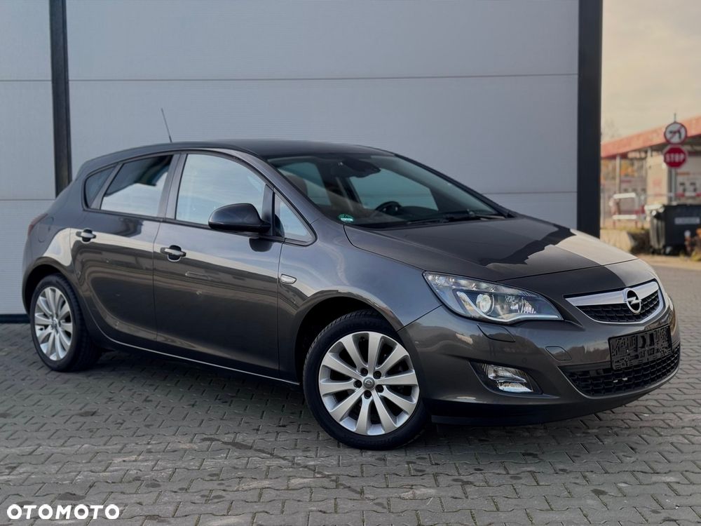 Opel Astra 1.4 Turbo Edition - 10