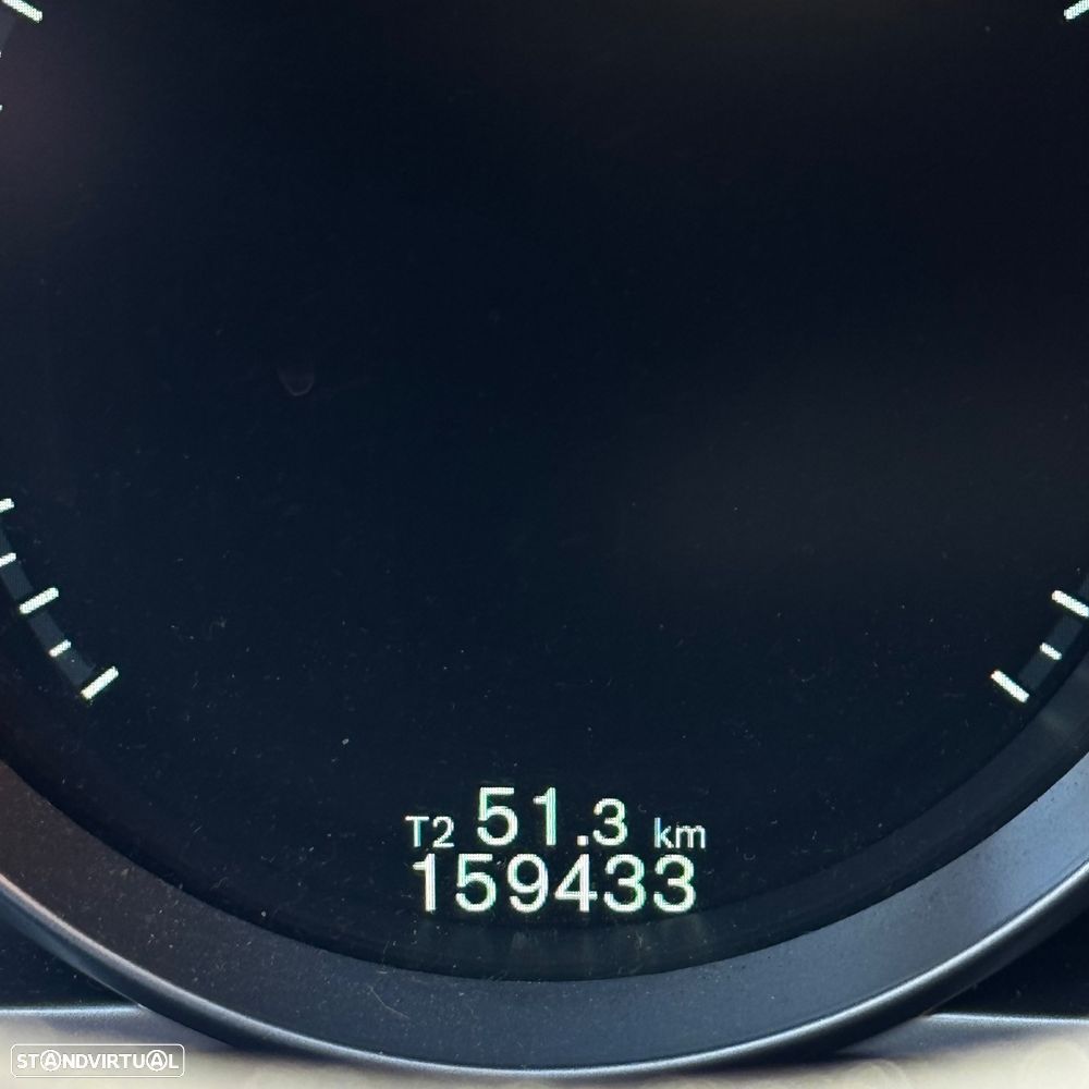 Volvo V40 D2 Momentum - 8