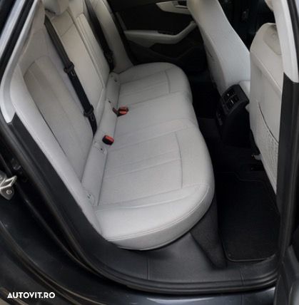 Audi A4 Limuzina 45 TFSI quattro MHEV S tronic Advanced - 3