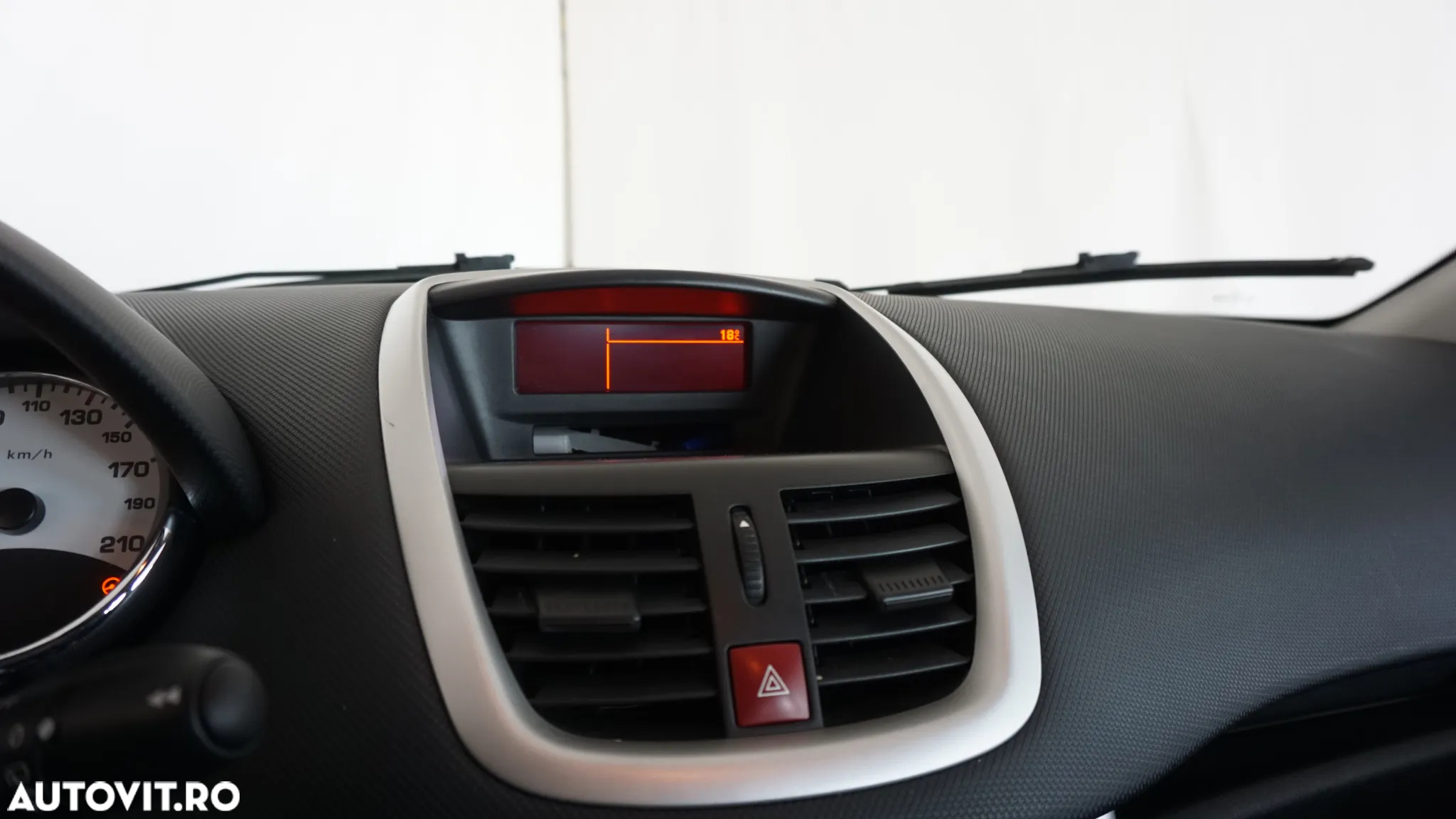 Peugeot 207 1.6 HDI FAP Allure - 21