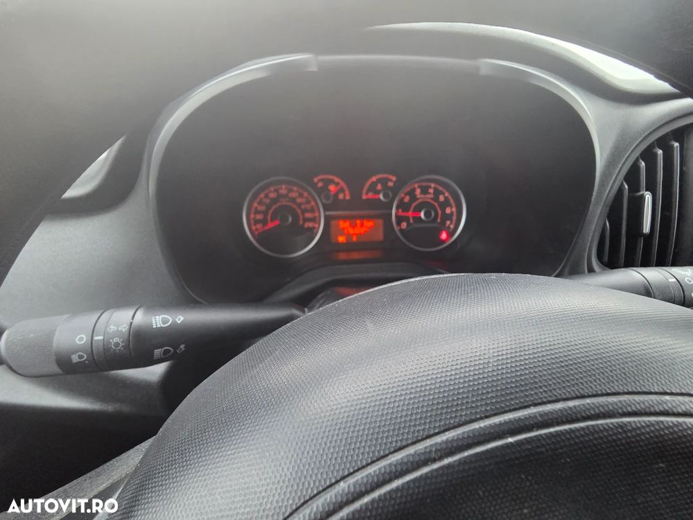 Fiat Doblo - 19