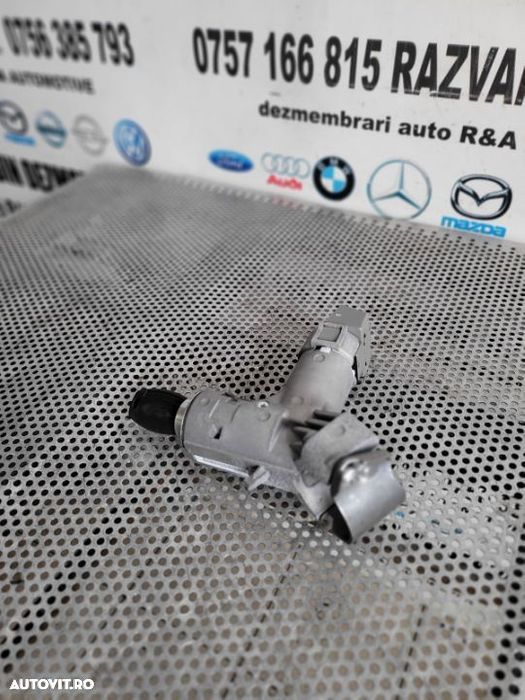 Contact Cu Cheie Ford Ecosport Dezmembrez Ford Ecosport 1.0 Benzina Ecoboost - 2