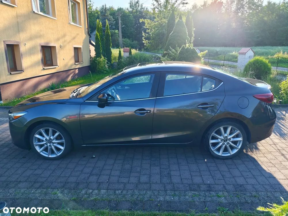 Mazda 3 - 4