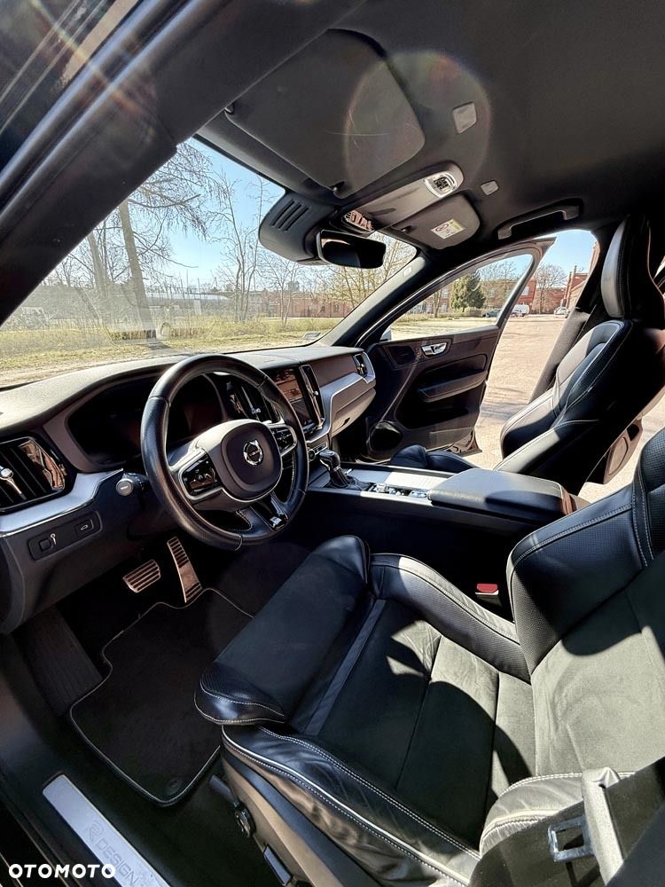 Volvo XC 60 D4 SCR R-Design - 4