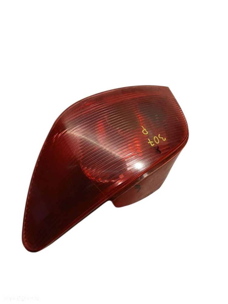 LAMPA PRAWA TYLNA TYŁ PEUGEOT 307 - 2