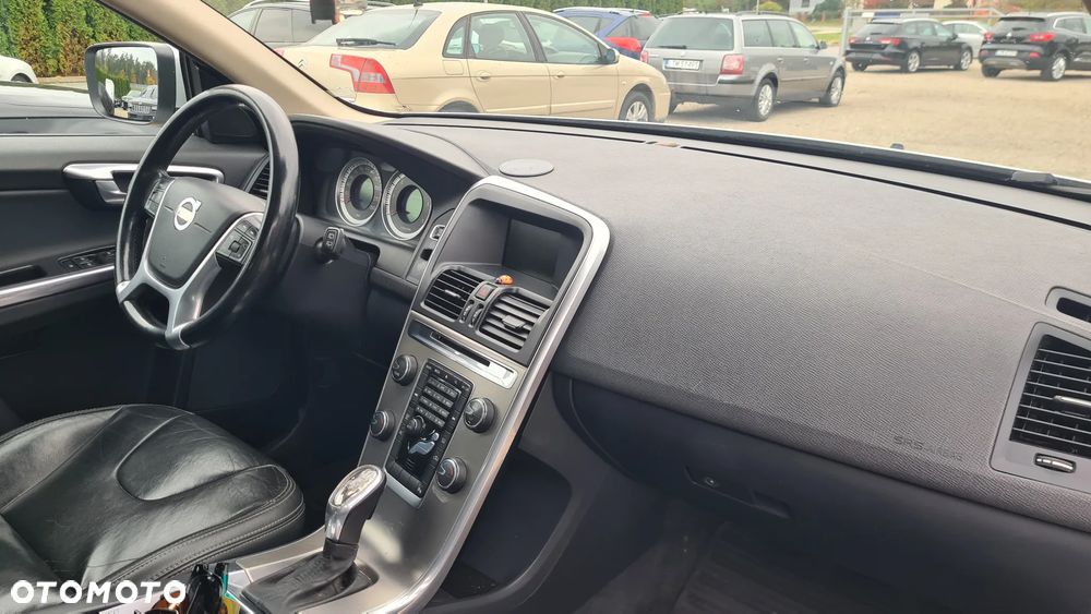 Volvo XC 60 - 18