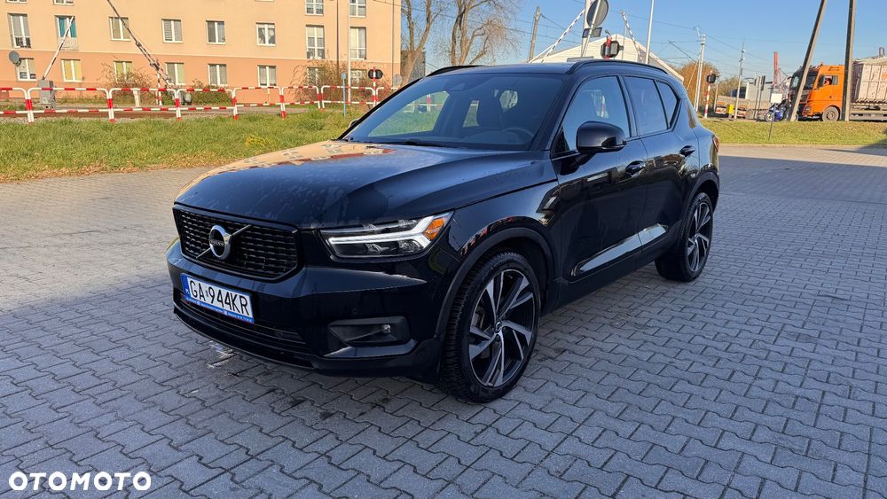 Volvo XC 40 T5 AWD Momentum - 3