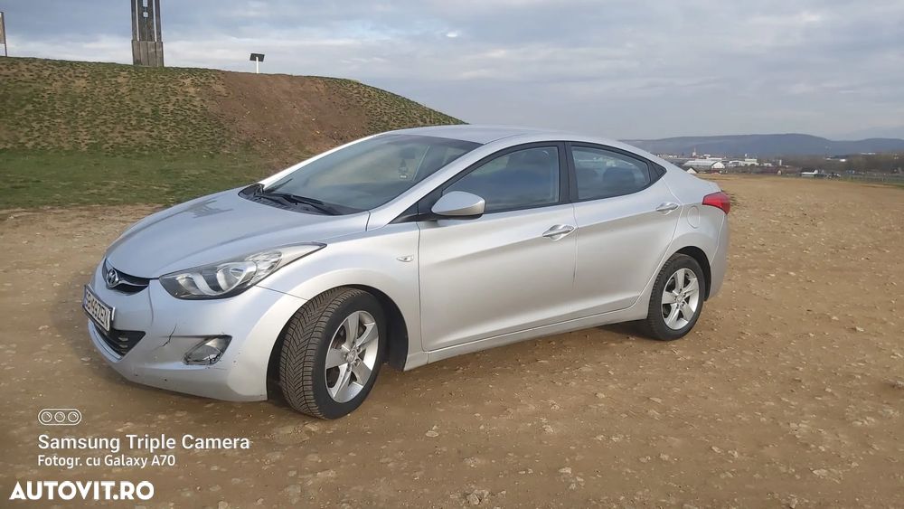 Hyundai Elantra 1.6 MPi Highway Heat+ - 17
