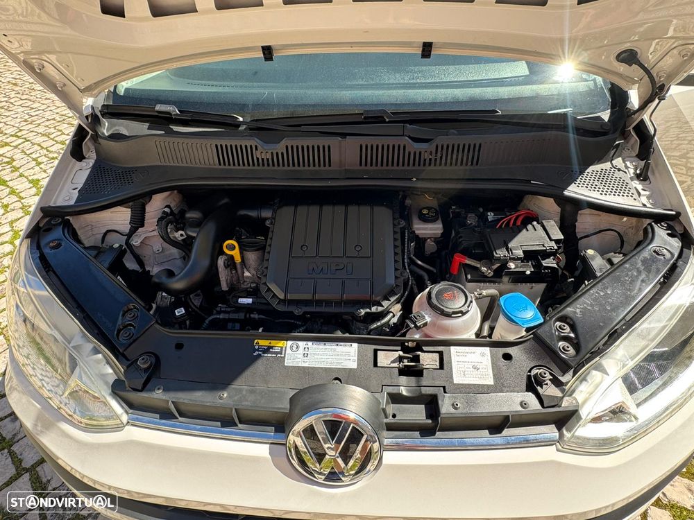 VW Up! street - 9