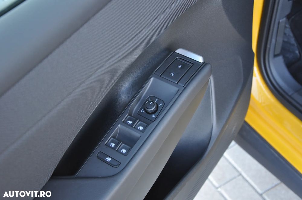 Volkswagen T-Roc 1.5 TSI DSG Life - 12