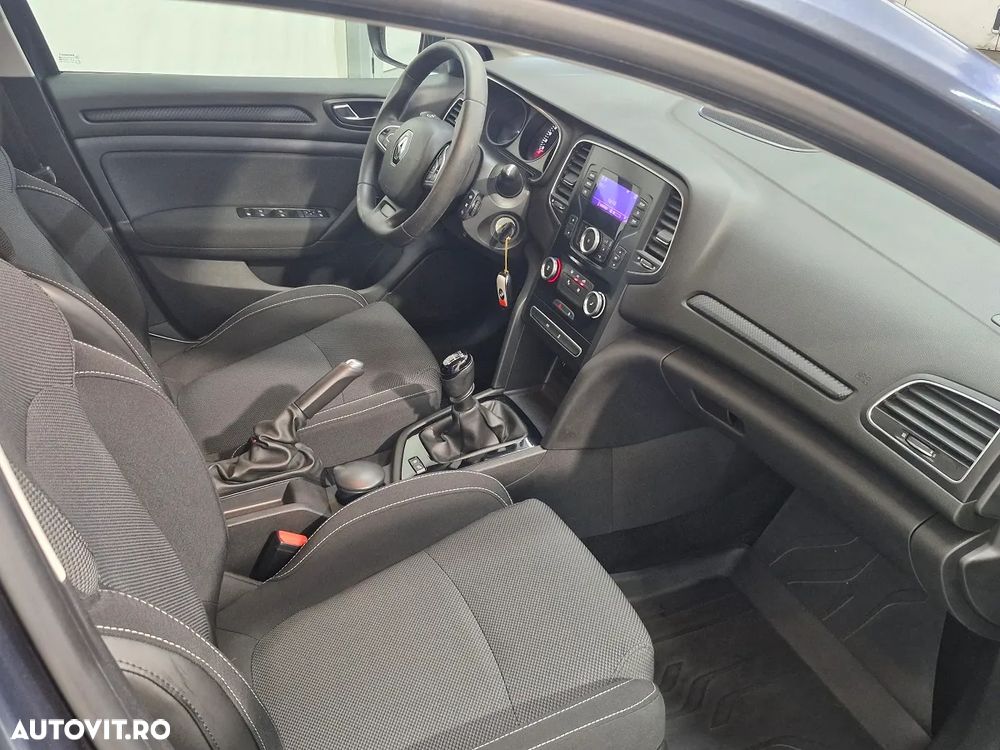 Renault Megane Energy TCe Business - 17