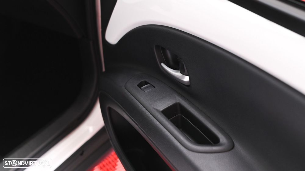 Toyota Aygo X 1.0 Play CVT - 18