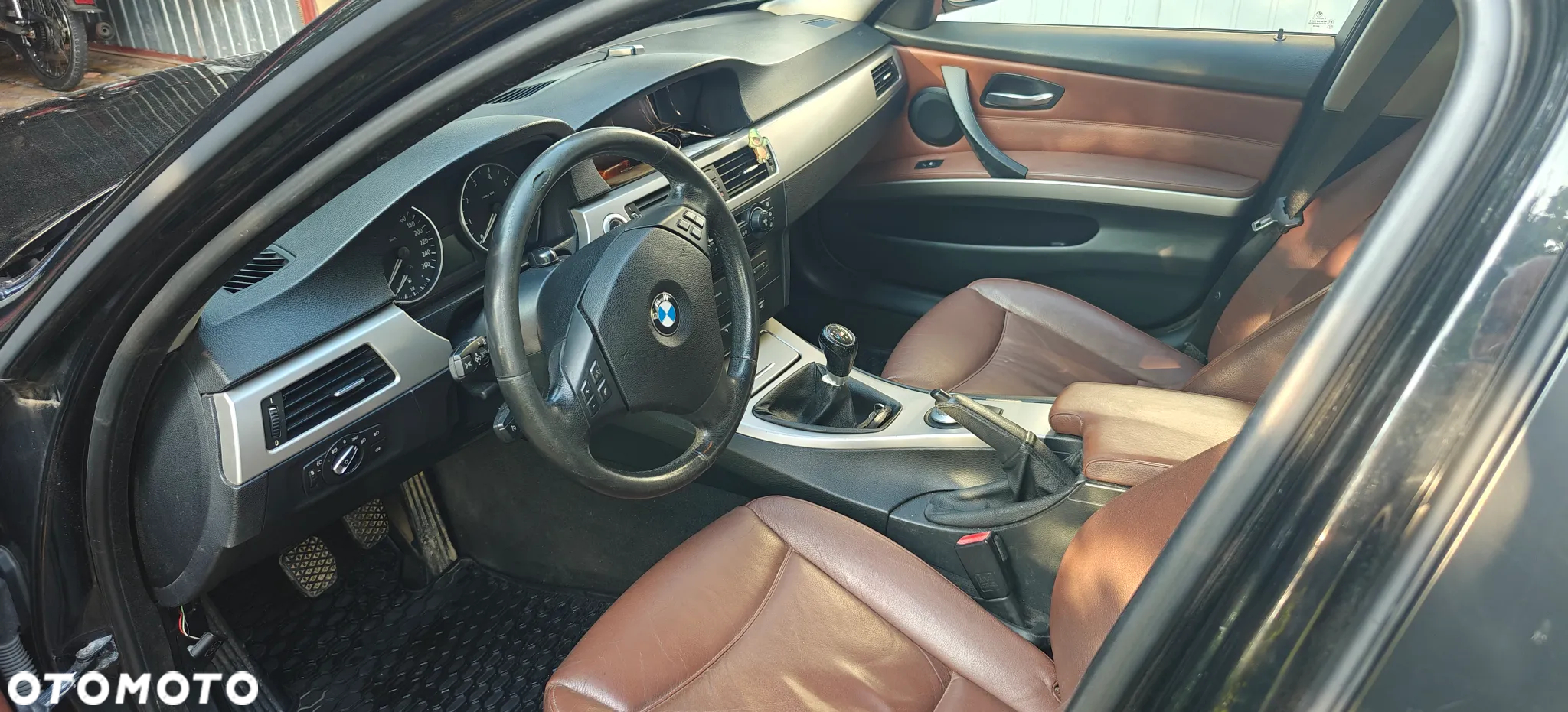 BMW Seria 3 320i - 7