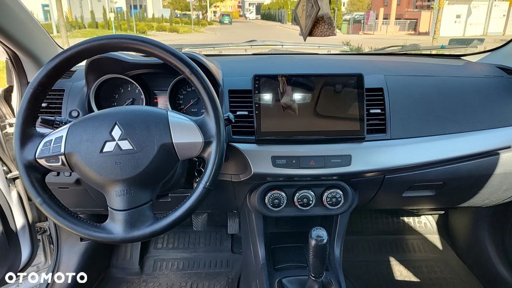 Mitsubishi Lancer 1.6 ClearTec Invite - 37