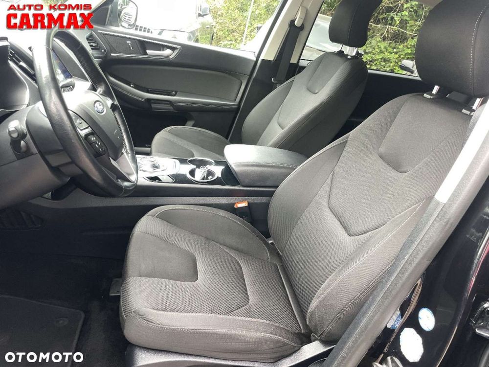 Ford S-Max - 11