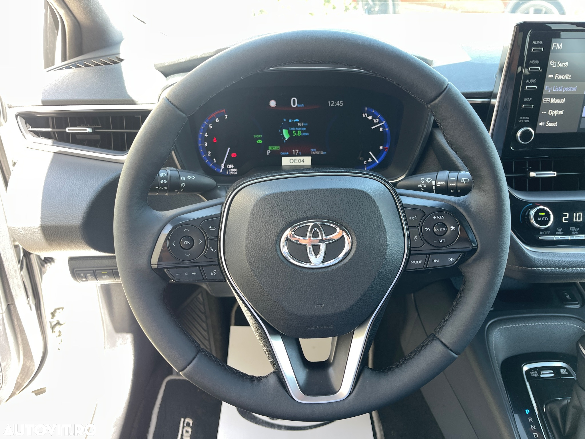 Toyota Corolla 1.8 Hybrid Comfort - 37
