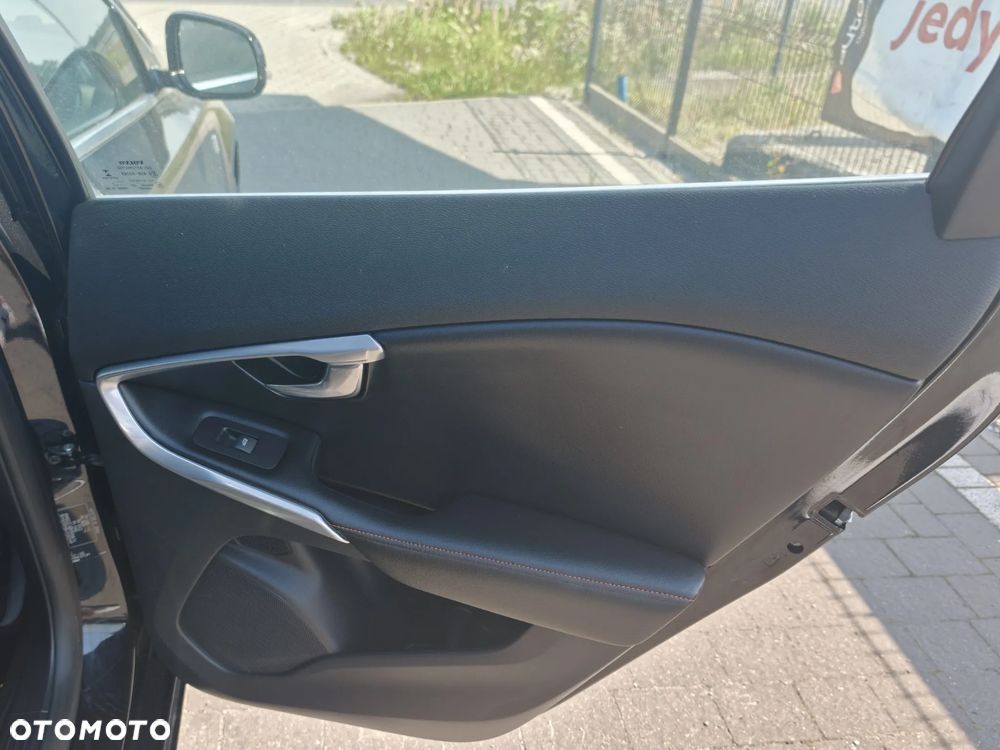 Volvo V40 - 12