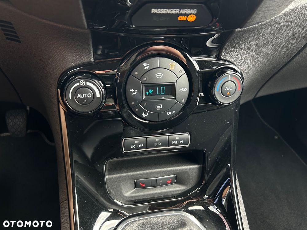 Ford Fiesta 1.0 EcoBoost S&S TITANIUM - 20