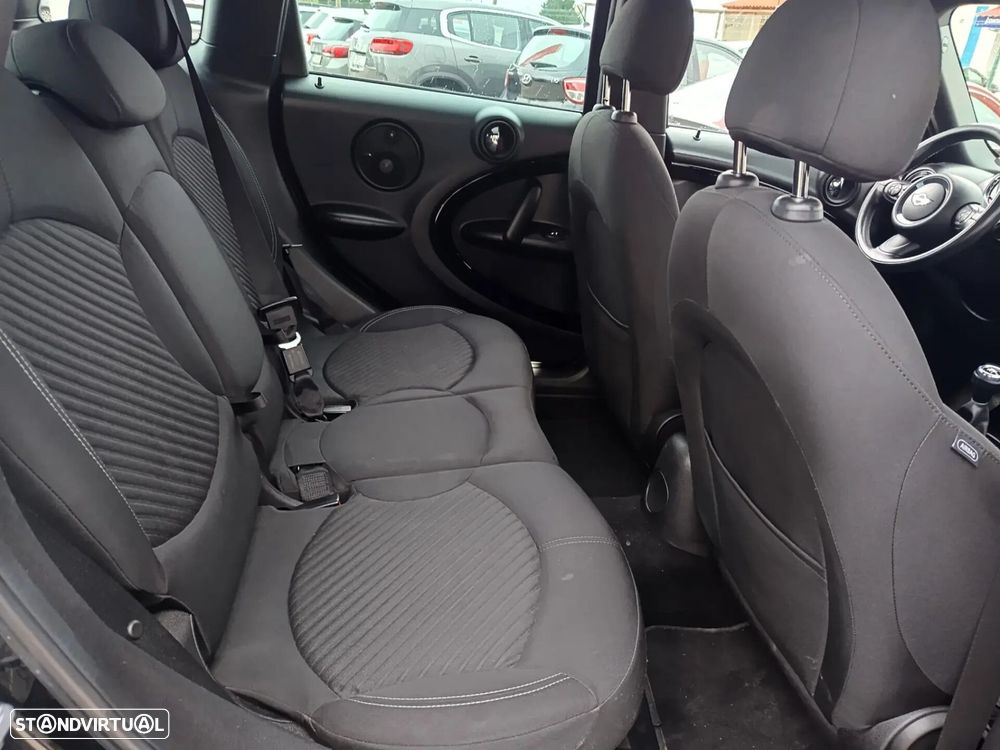 MINI Countryman Cooper D - 13