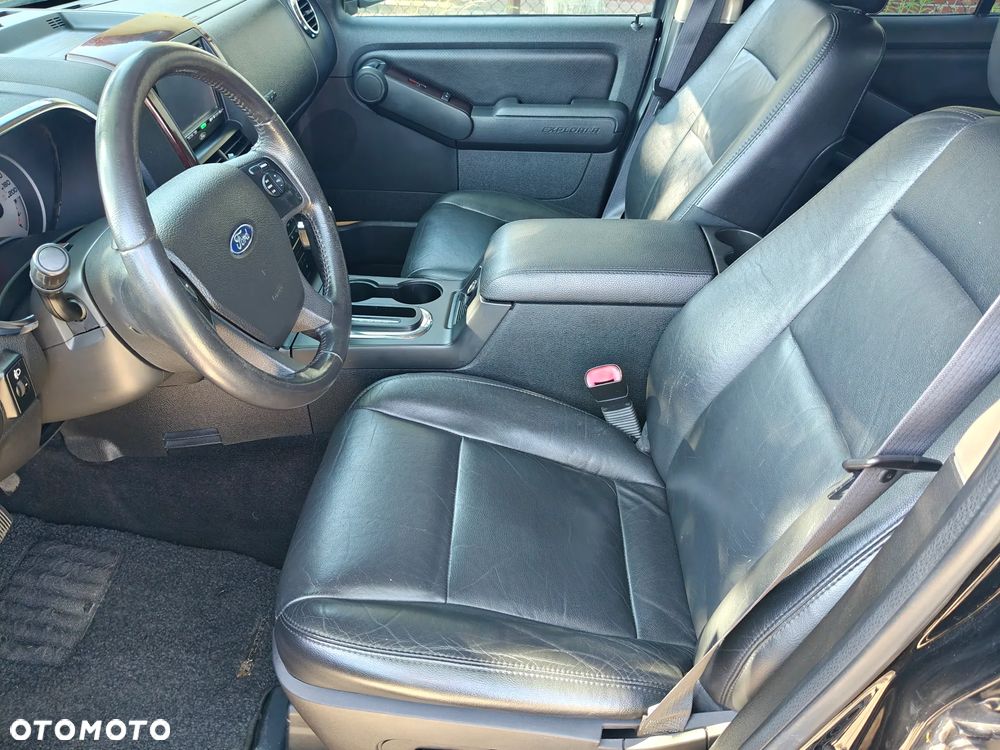 Ford Explorer 4.6 - 16