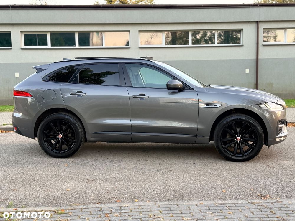 Jaguar F-Pace - 7