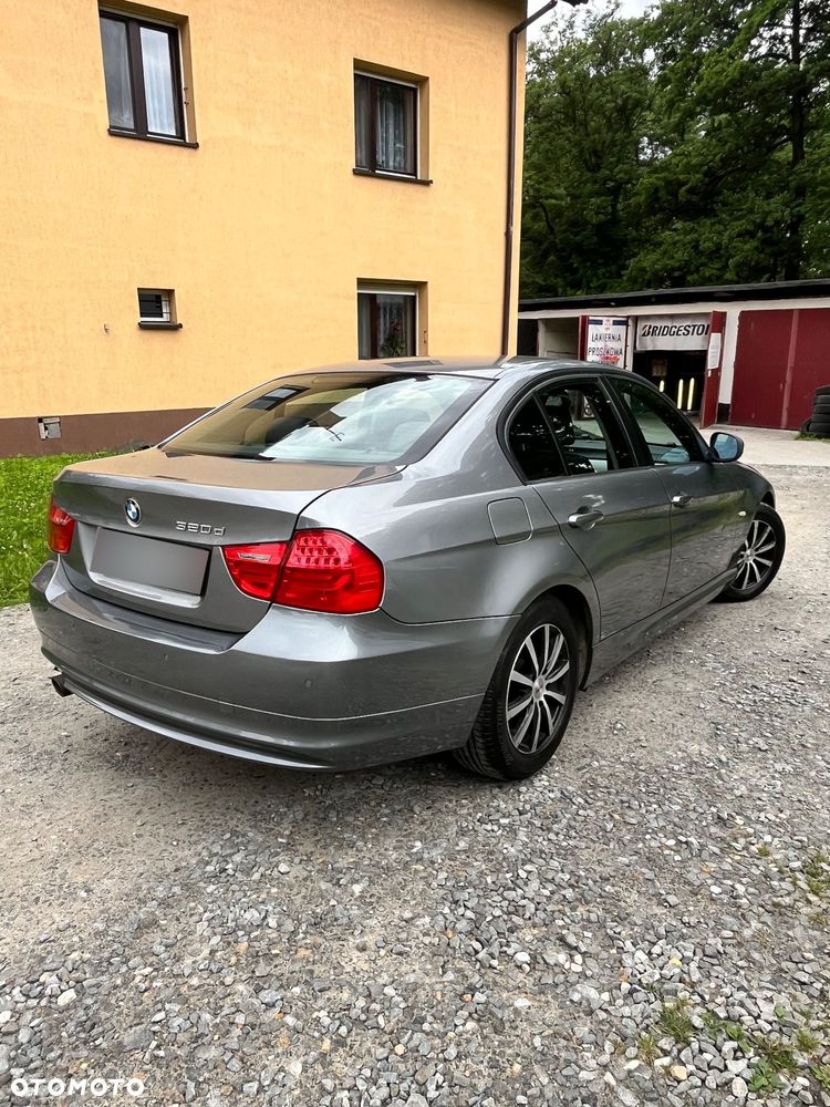 BMW Seria 3 318d DPF Edition Lifestyle - 6