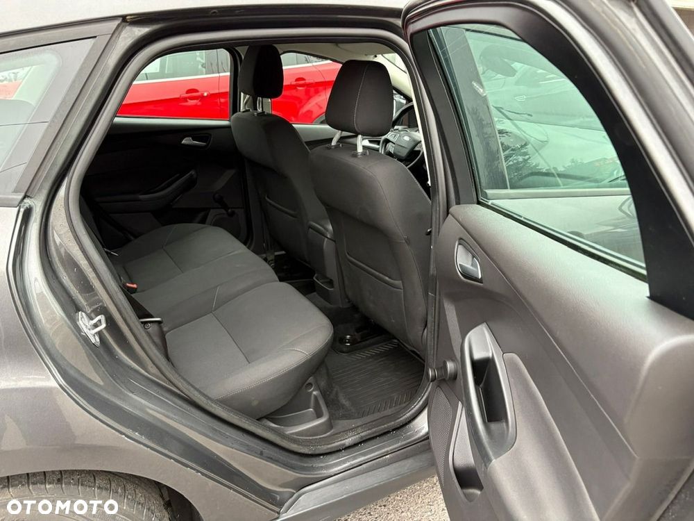 Ford Focus - 19
