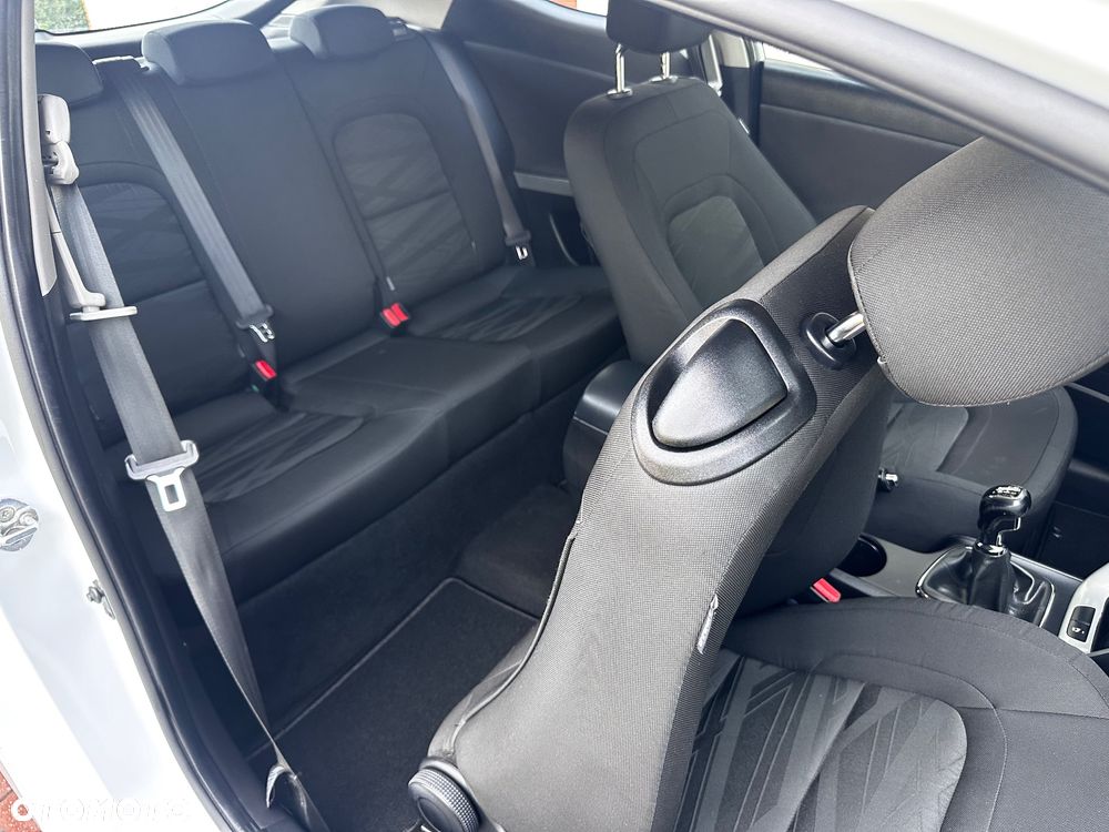 Kia ProCeed pro Ceed 1.6 GDI Vision - 27