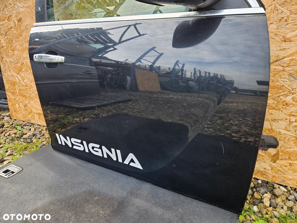 Opel Insignia A drzwi przednie prawe KOD LAKIERU : Z22C - 3