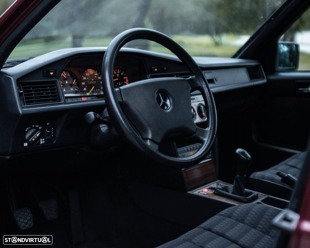 Mercedes-Benz W201 (1982-1993) 190 E 1.7 - 8